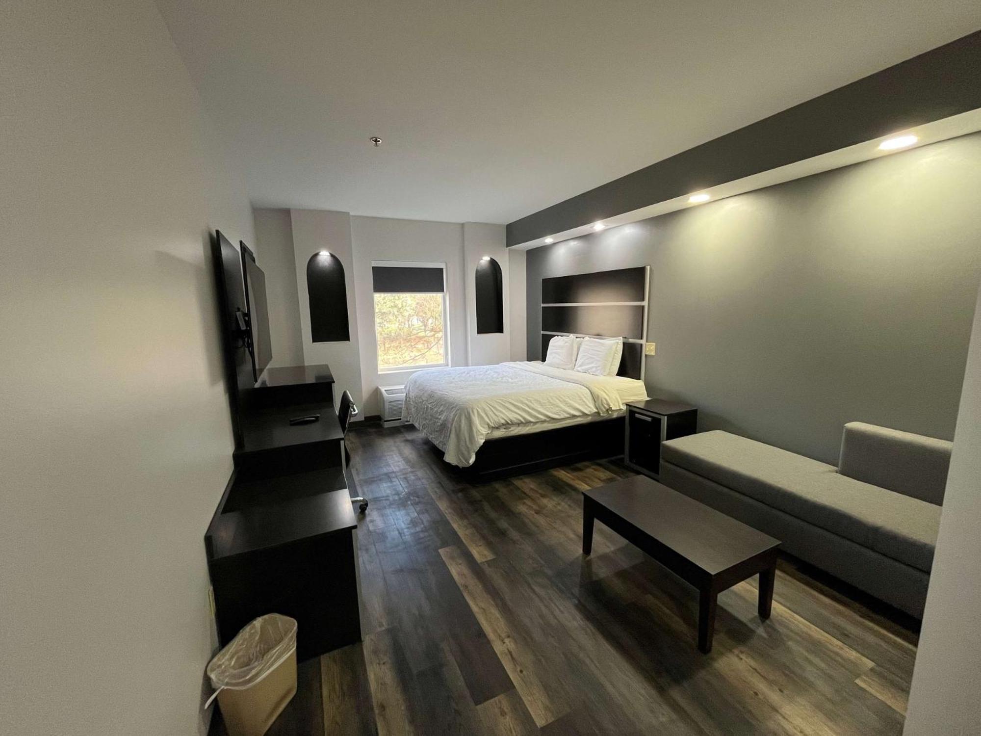 Sonesta Essential Savannah Georgetown Exterior foto