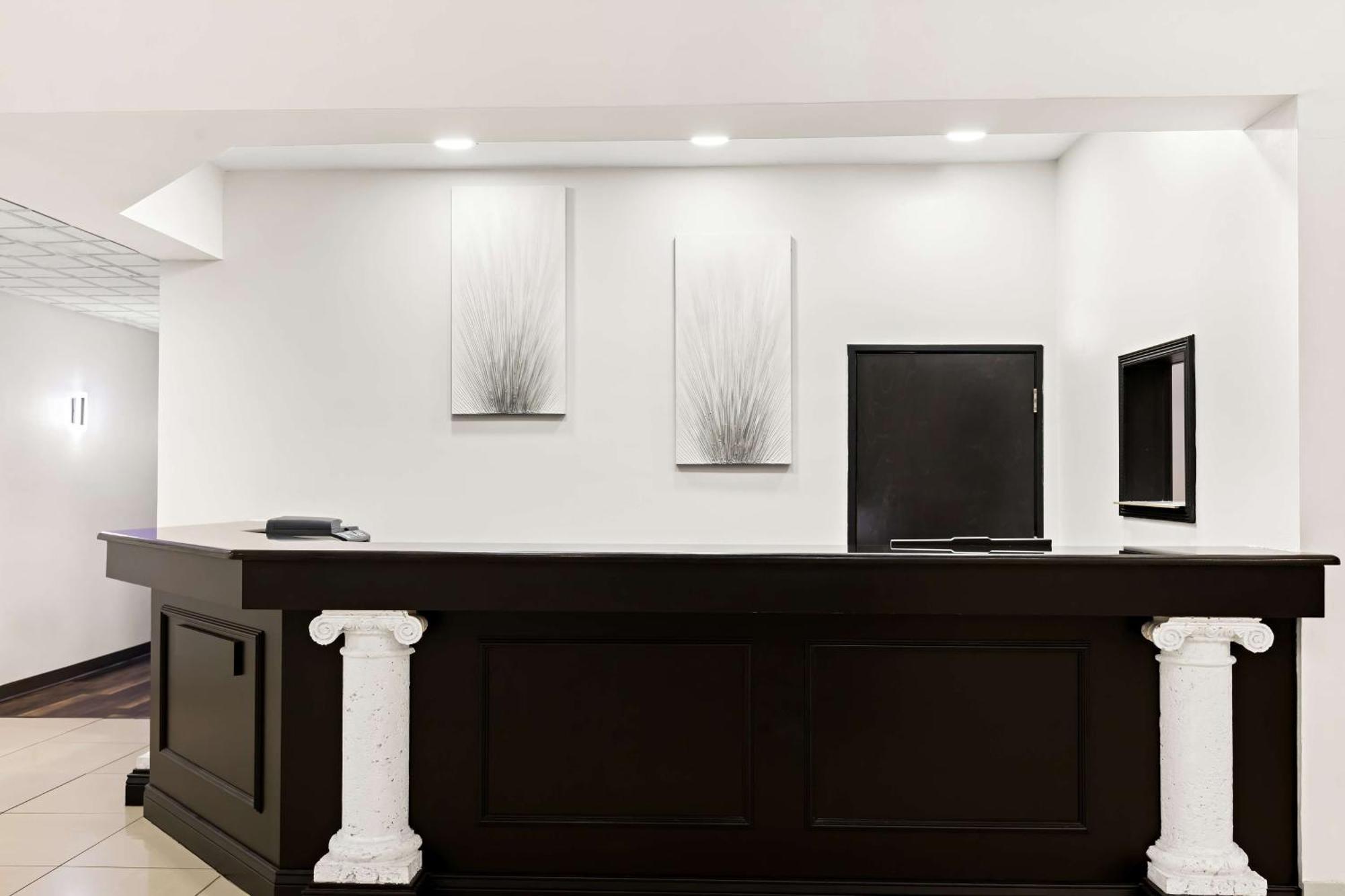 Sonesta Essential Savannah Georgetown Exterior foto